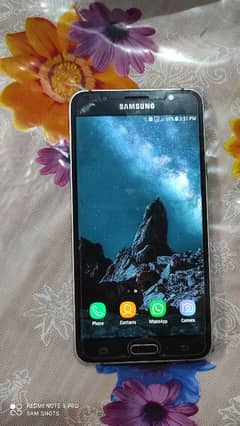 Samsung Galaxy J7 Home used phone