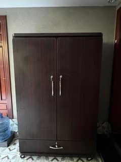 wooden wardrobe good quality