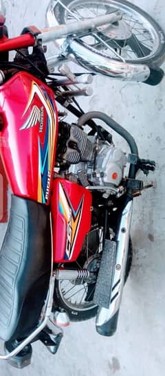 19 model Honda 125 for sale ,Location Talagang/ Dhurnal 03015831057