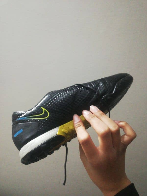 nike phantom gt grippers 2