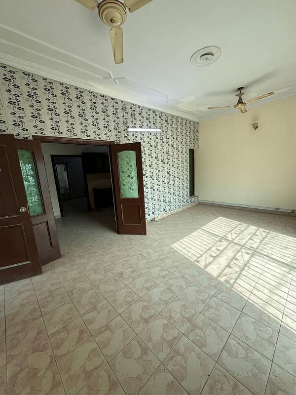 BRAND NEW UPPER PORTION FOR RENT LOCATION DAD KHAN COLONY COLONY 1