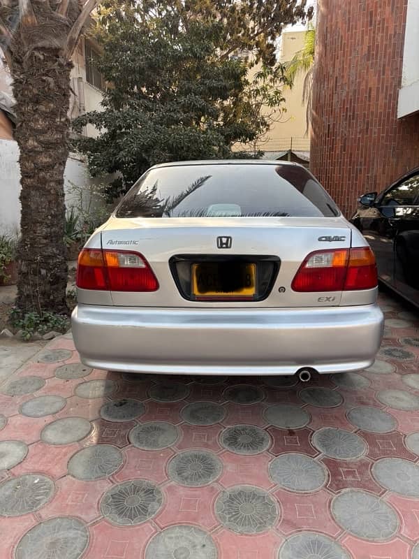 Honda Civic EXi 2000 1