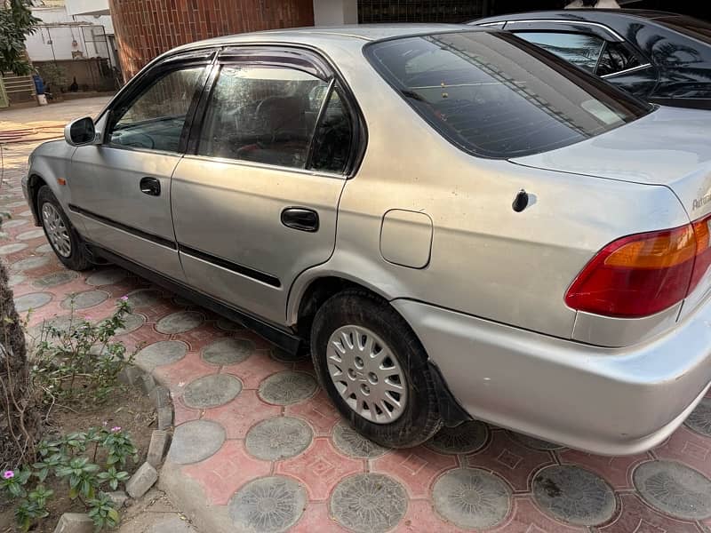 Honda Civic EXi 2000 4