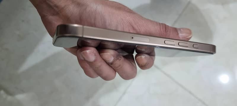 Iphone 16 pro non pta 1