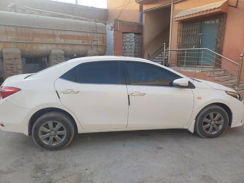 Toyota Altis Grande 2016 4