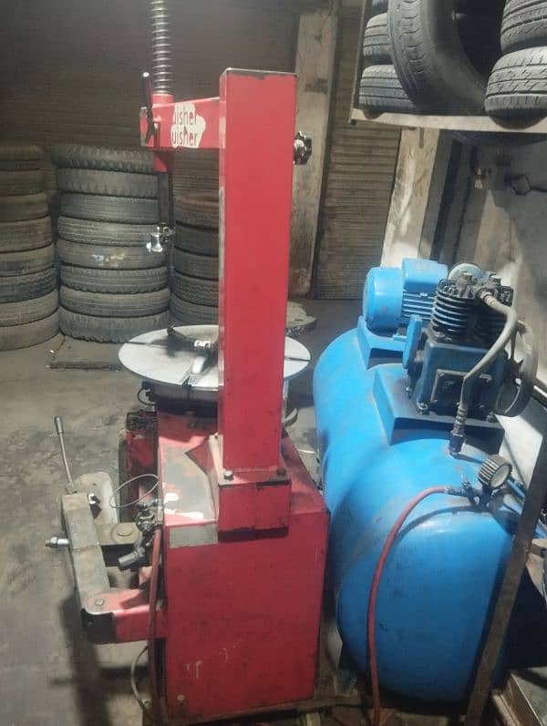 Tyre changer machine/Air compressor 2