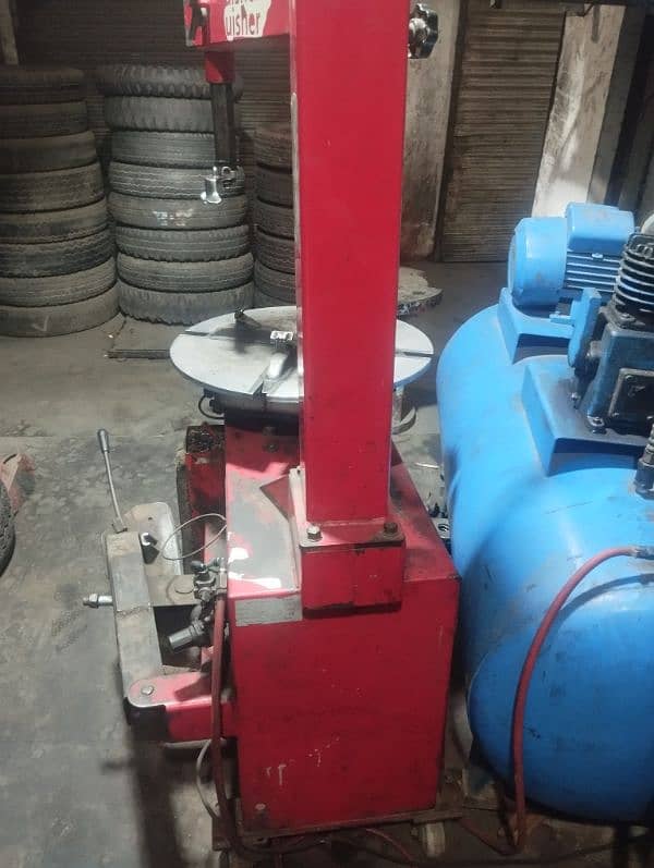 Tyre changer machine/Air compressor 3