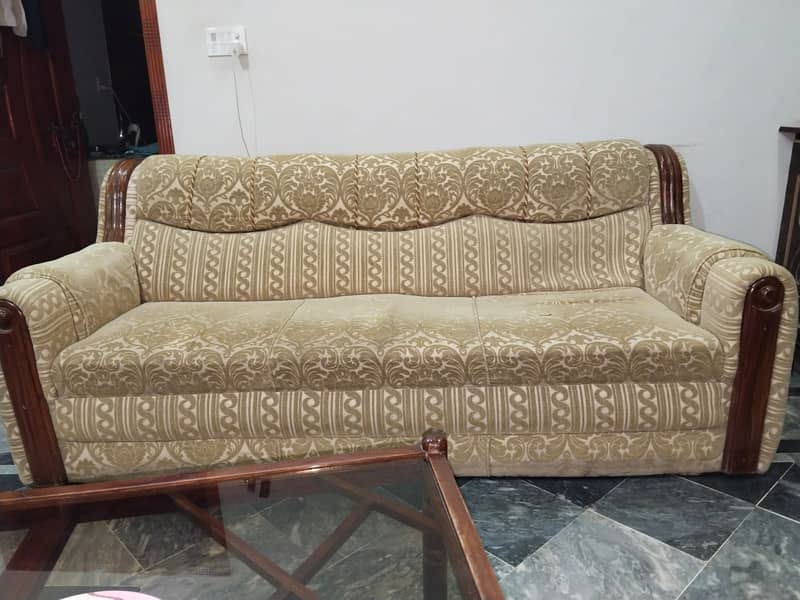 Slightly used 5 seater Sofa set 3