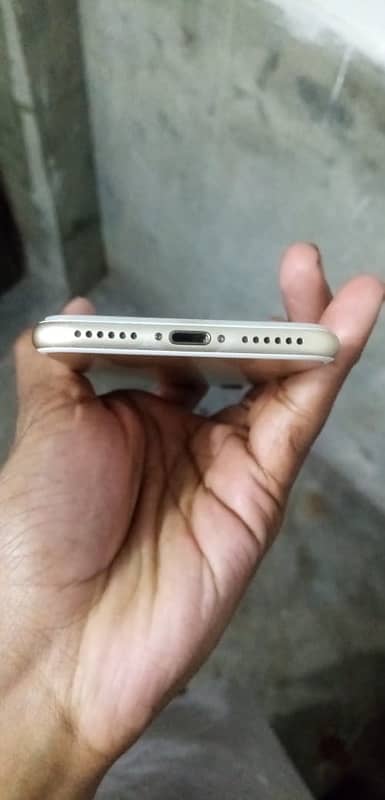 IPhone 7 Non Pta 128 gb 10/10 Condition 1