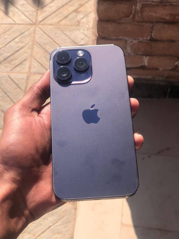 iPhone 14 Pro Max selling 1