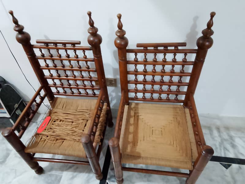 02 Sindhi Chairs 0