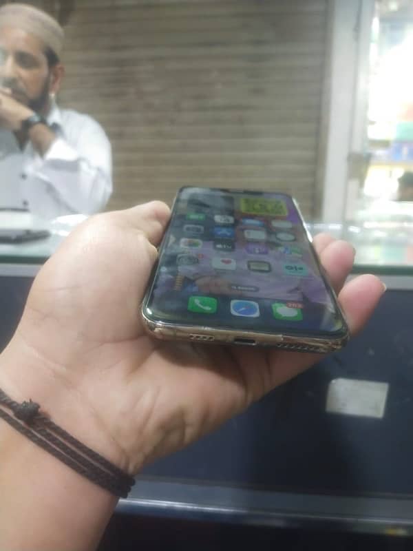 iPhone 11promax non pta 64gb 3