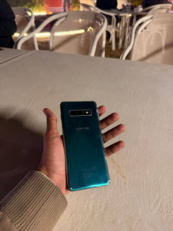 samsung S10 plus 3