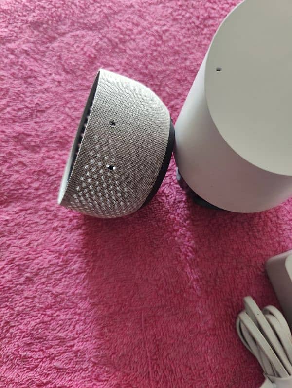 Google Home voice control speaker 1