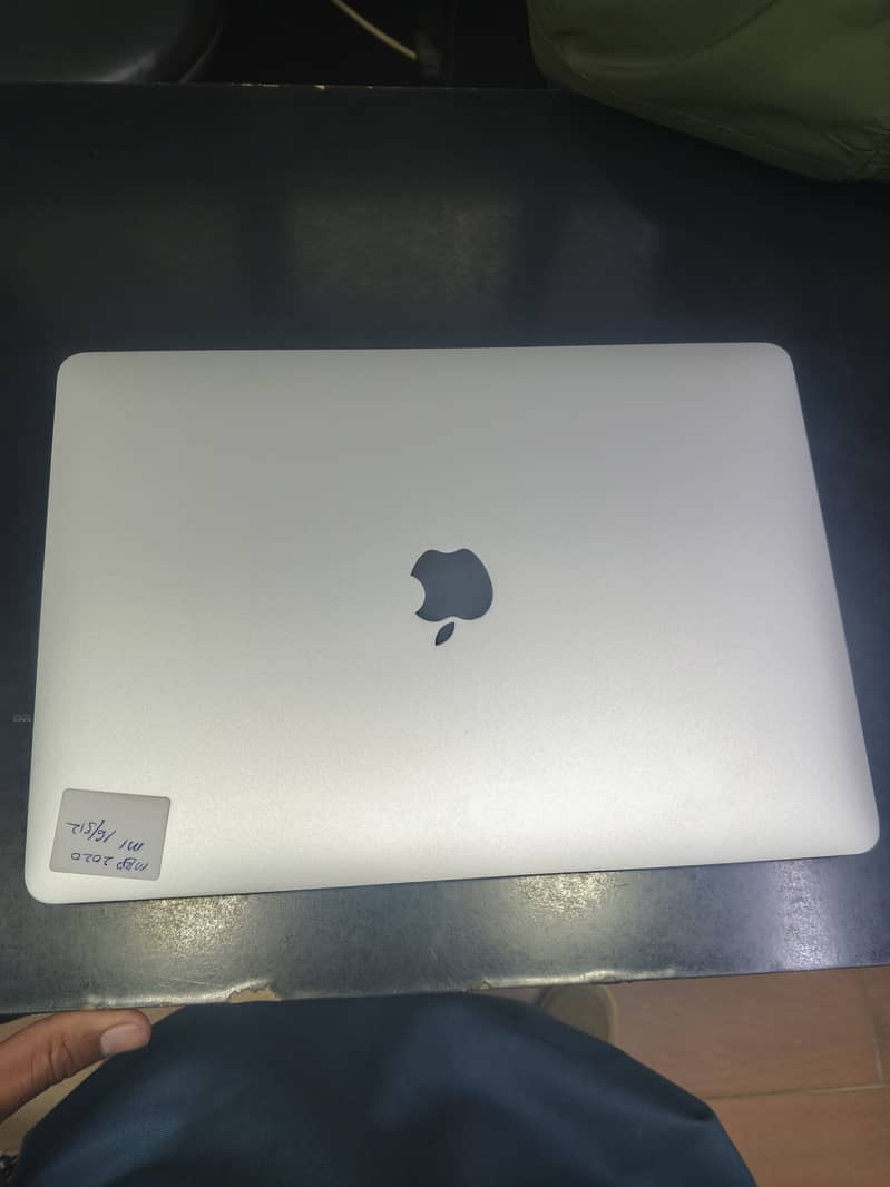 M1 MacBook Pro (16GB | 512GB) – Like New 4