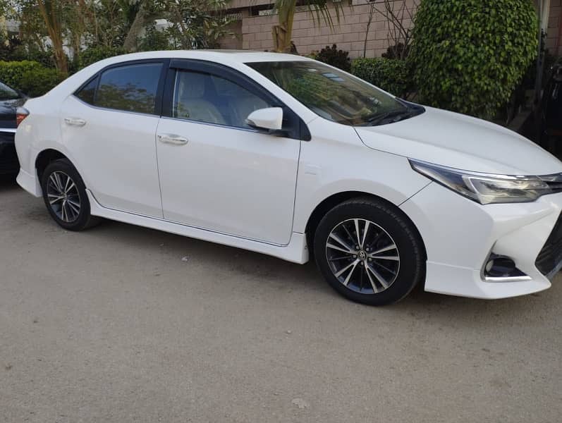 Toyota Corolla Altis Grande 2018 13