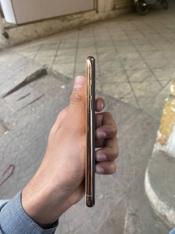 IPhone XS pta approved 2