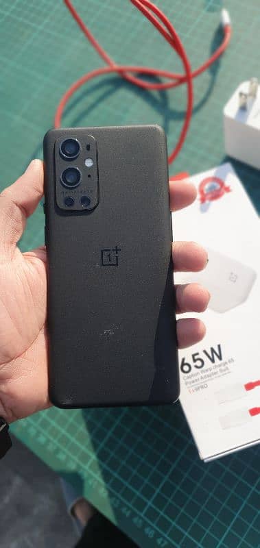 OnePlus 9 Pro Condition 10/10 (Scratchless) 2