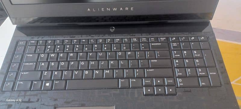 Alienware 17 R4 0