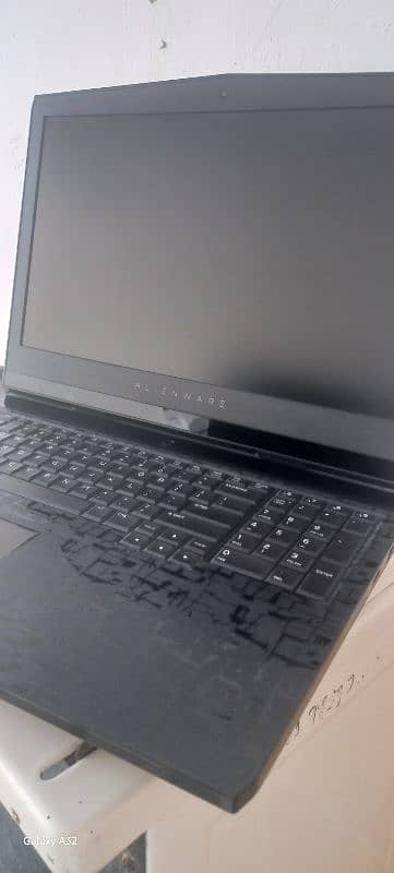 Alienware 17 R4 1