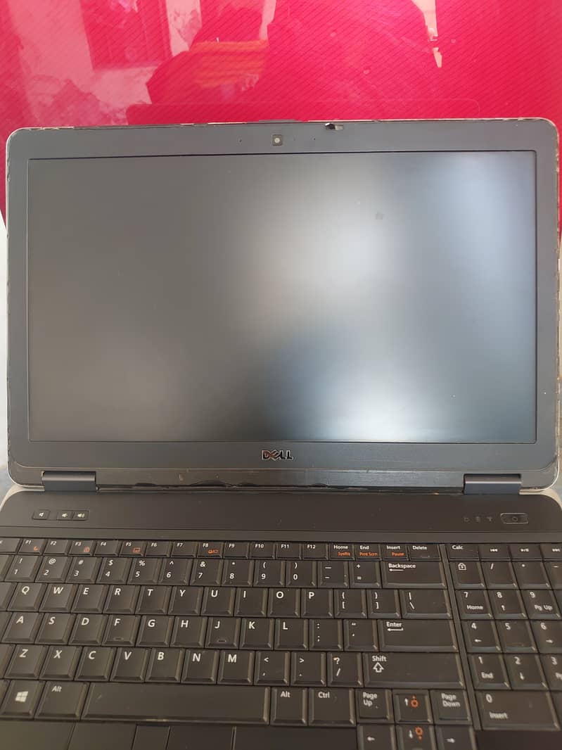 Latitude E6540 is a 15.6-inch laptop heavy duty look like new 1