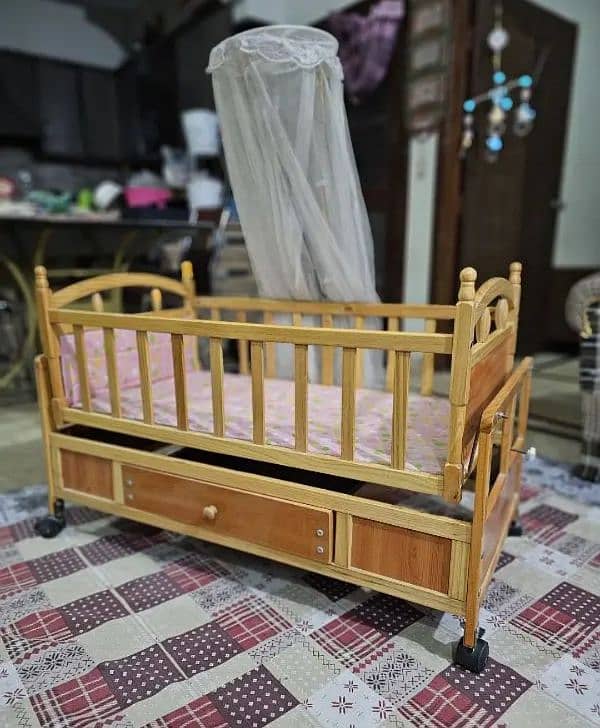 kids cot and swing bed 2