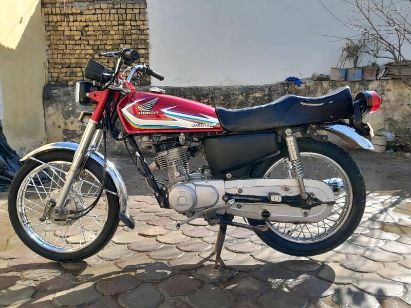 honda 125 islamabad num 2016 model 2