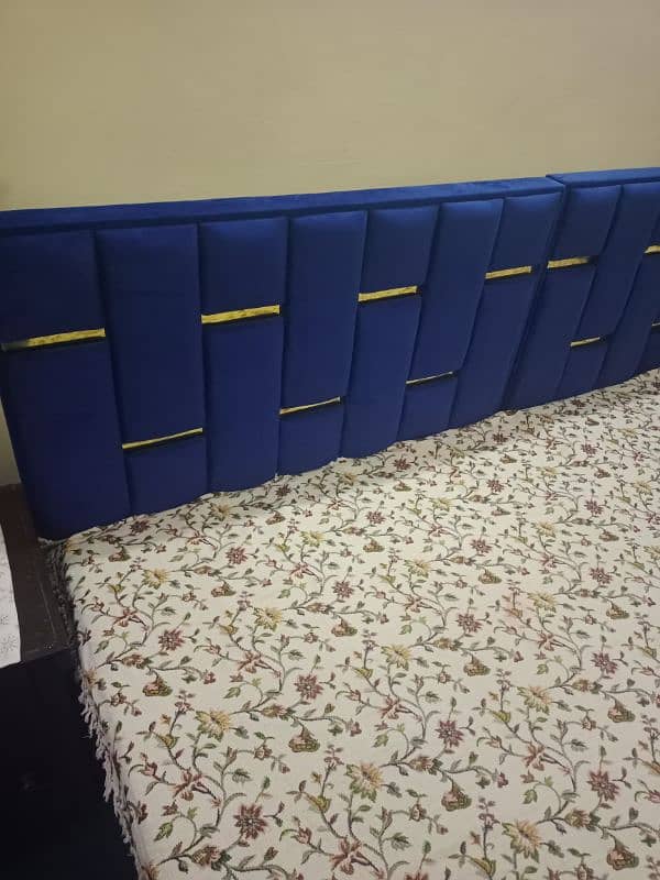 Single beds slightly used 4