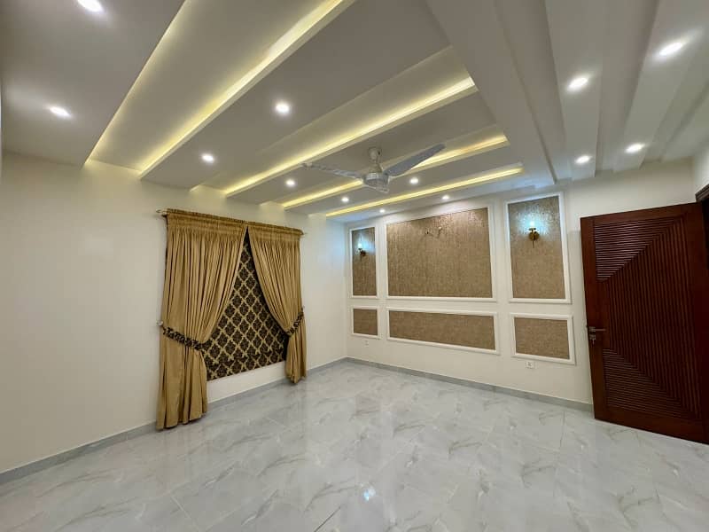 On Excellent Location House Of 1 Kanal In Citi Housing Society For sale 15