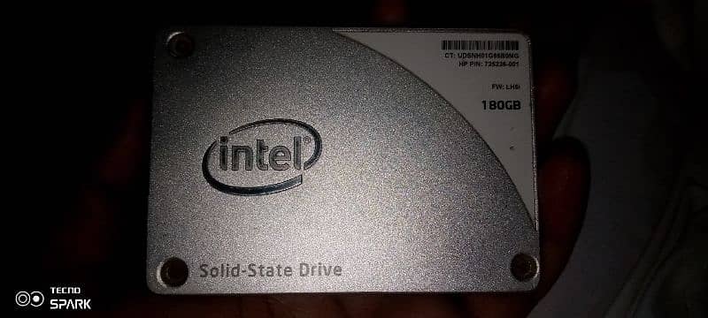 180gb SSD Intel 0