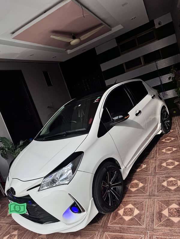 Toyota Vitz 2018 5