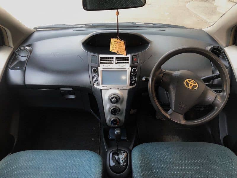 Toyota Vitz 2006 8