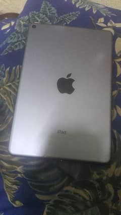 I pad mini5 64 GB only I pad whatsup . 0343.9468. 124