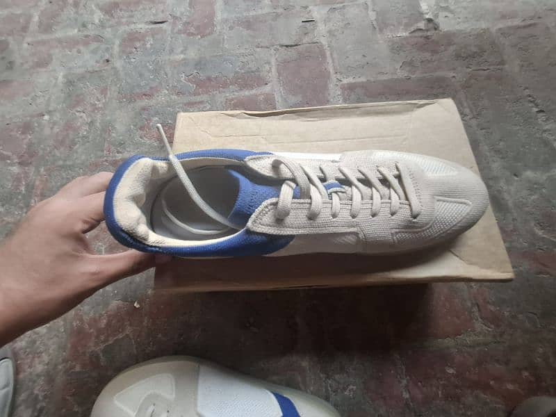 Off White Sneaker size 44 7