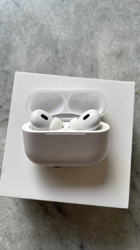 Apple AirPods Pro 2 (2nd Generation) 2