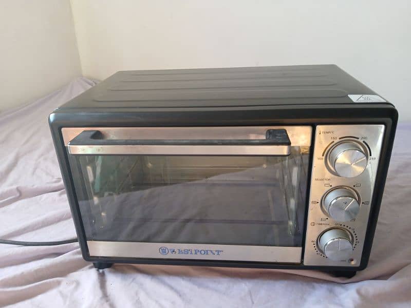 Deluxe Protesserie Oven (WF-4200RKF) - Bakes, Toasts, and Grills 3