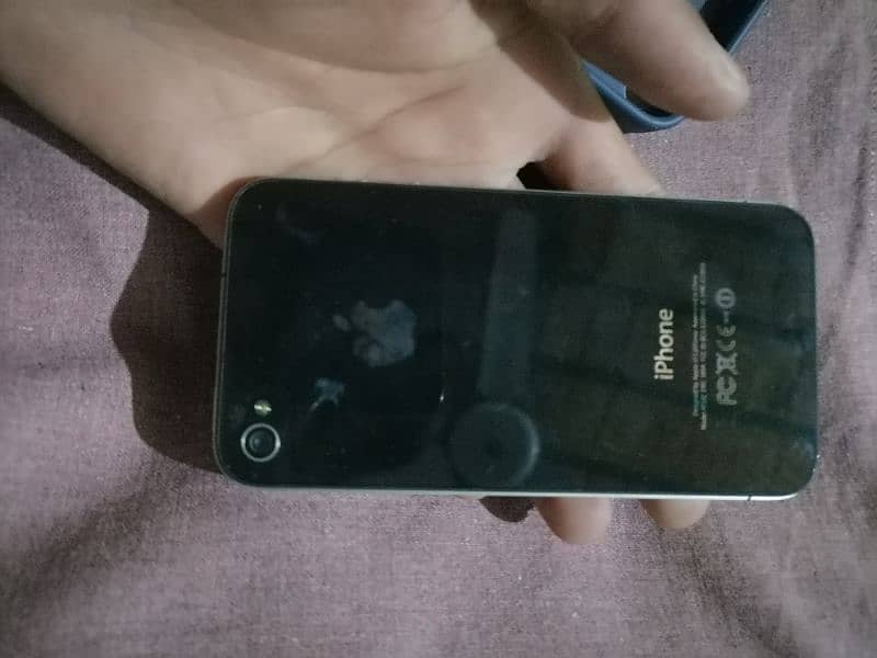 I am seeling I phone 4s non pta in very good condition 4