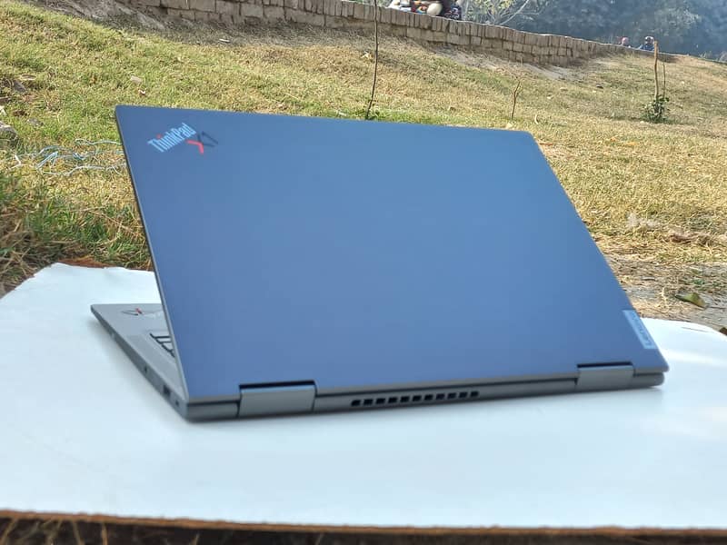 lenovo x1 carbon Gen 10 core i5 12th gen | Touch 360 | 10/10 like new 5