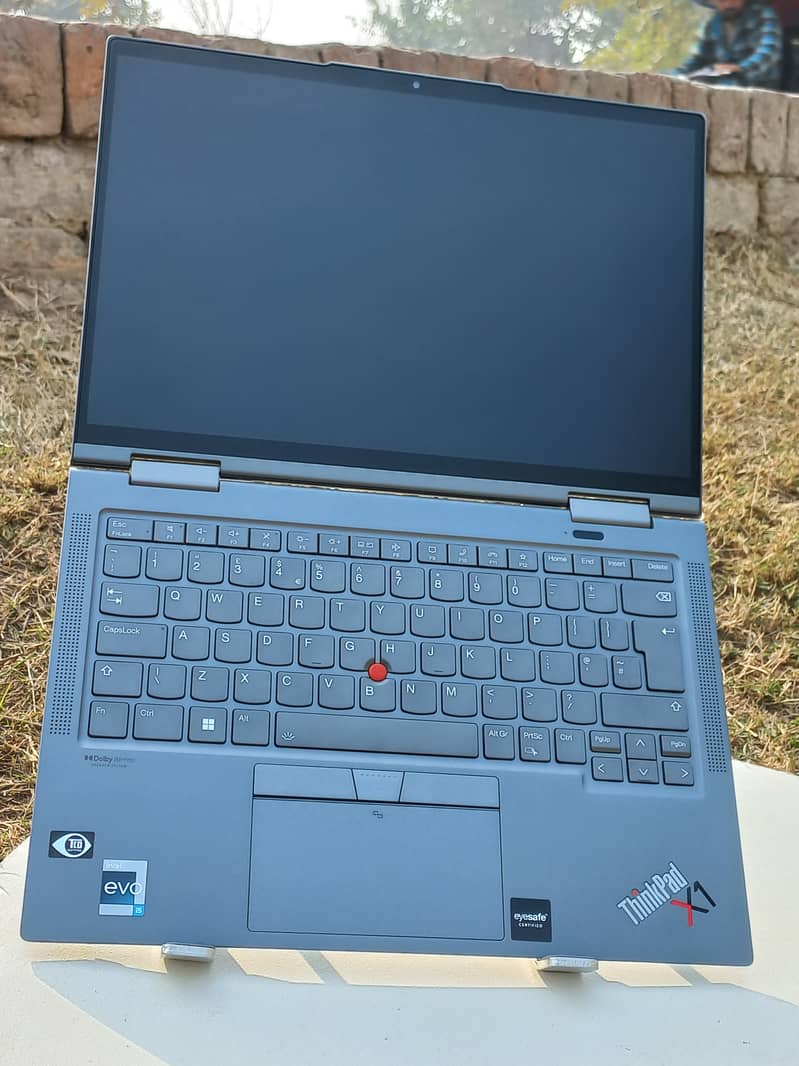 lenovo x1 carbon Gen 10 core i5 12th gen | Touch 360 | 10/10 like new 0