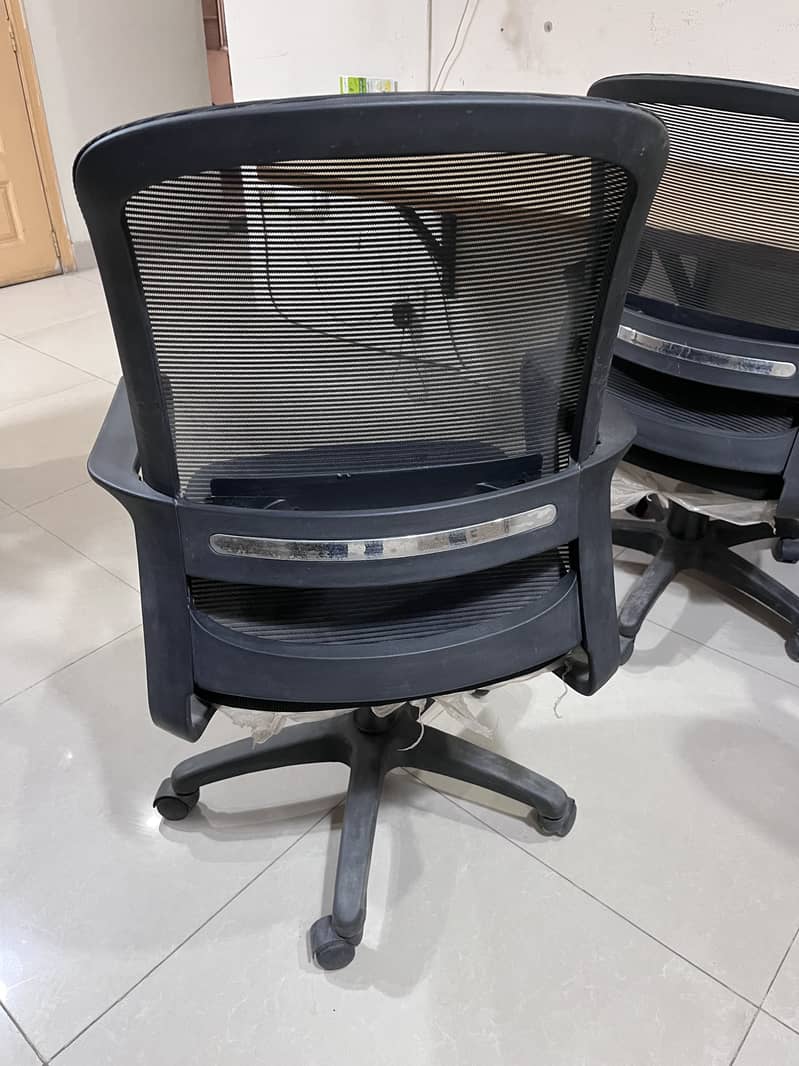 4 Revolving office chair, Mesh Chair, study Chair, Almost New 4