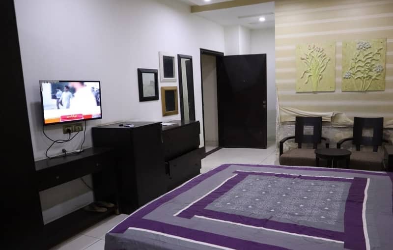 VIP Fully Furnished Apartment for Rent Kohinoor City, Faisalabad 1