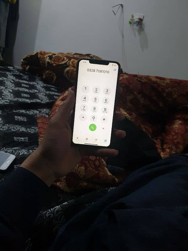 iPhone 11 Pro Max 64gb Factory unlock 4