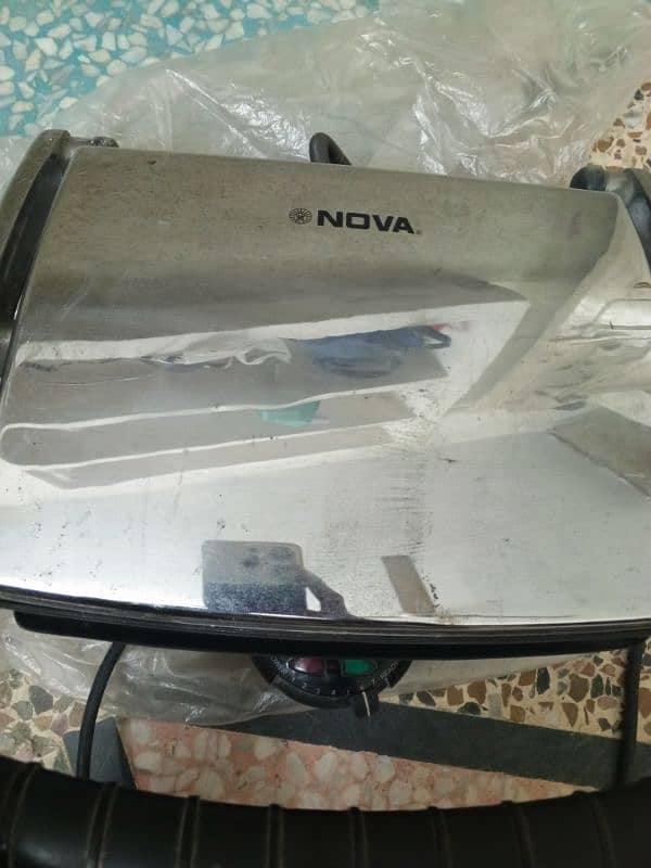 nova sandwich press 2