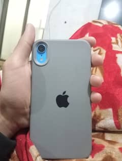 iPhone XR