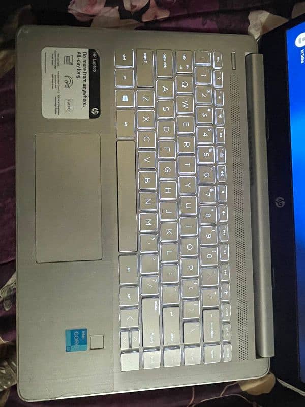 HP LAPTOP 3