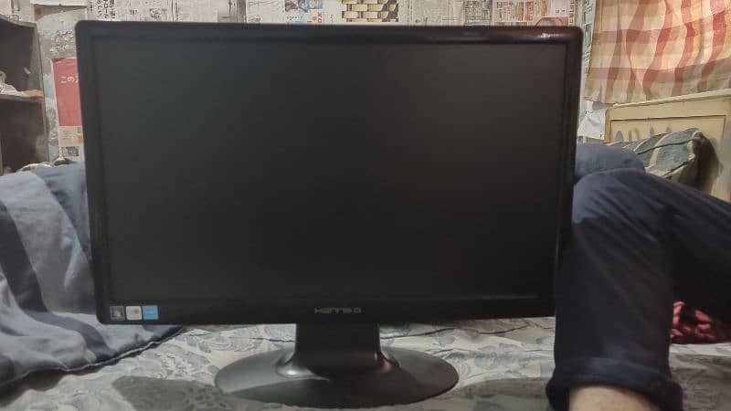 22 inch LCD 10/10 0