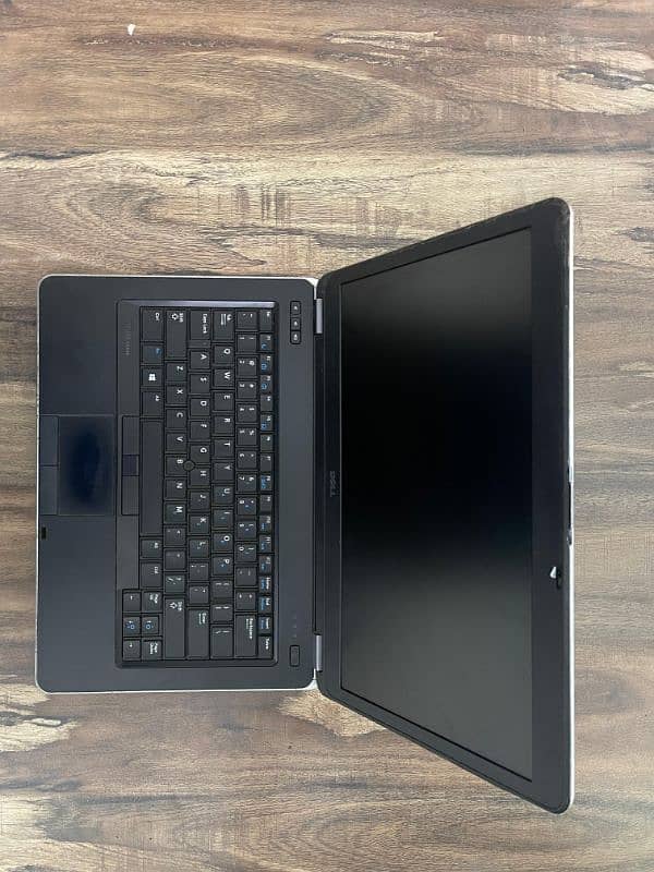 Dell Latitude E6440 0