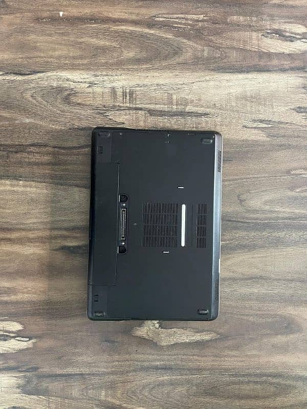 Dell Latitude E6440 1