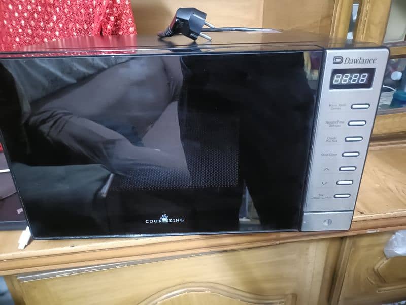 Microwave Oven for sale just 1 year used 2