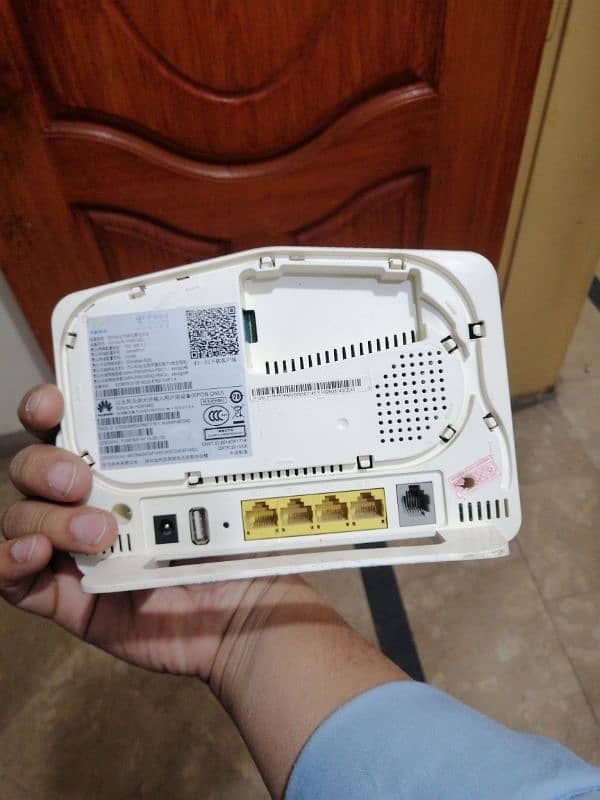 Huawei epon fiber wifi router 1